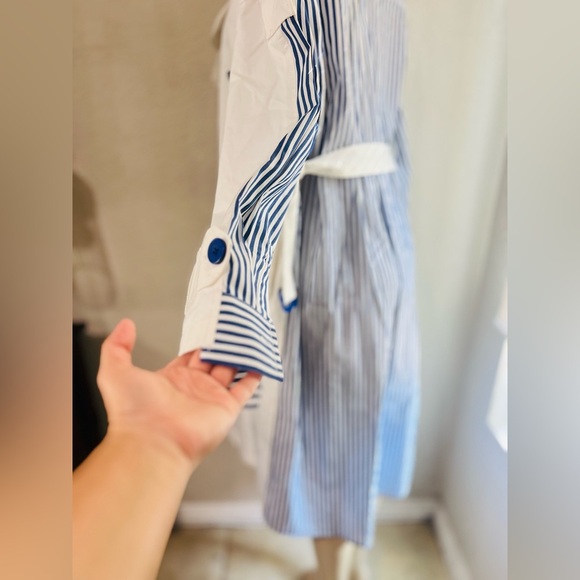 J.ING COAT WHITE AND STRIPE BLUE SIZE SMALL - Picture 9 of 16